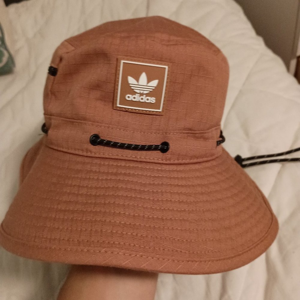 Bob adidas